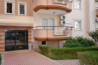 Апартаменты в Махмутларе 2+1, 110 м2  подъезд
