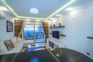 Апартаменты в Yenisey Residence 1+1, 74м2 гостиная